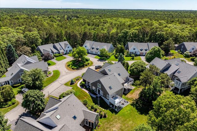 11 Stratford Ridge UNIT 11, Mashpee, MA 02649