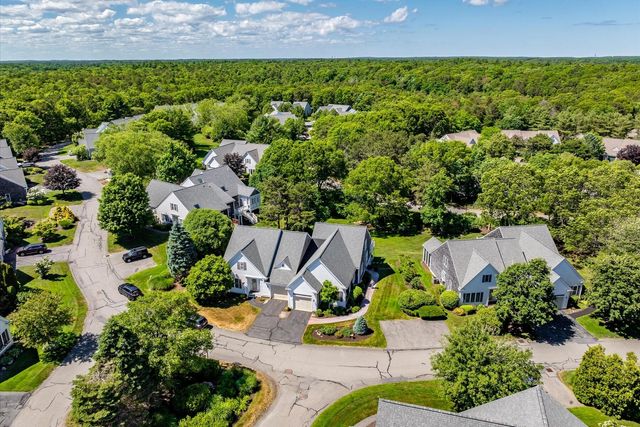 11 Stratford Ridge UNIT 11, Mashpee, MA 02649