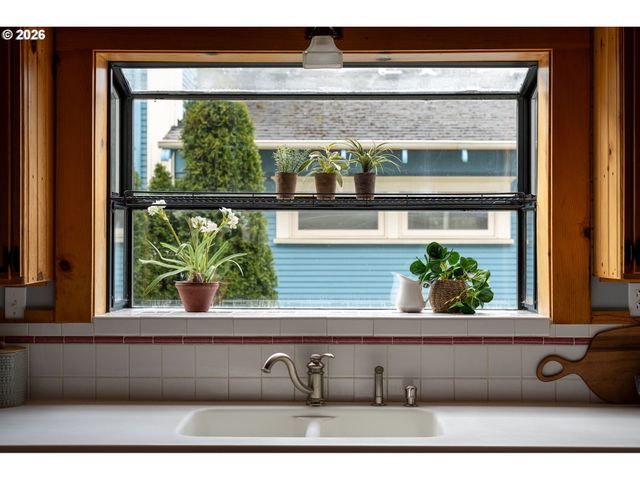 2845 Ne 55TH Ave, Portland, OR 97213