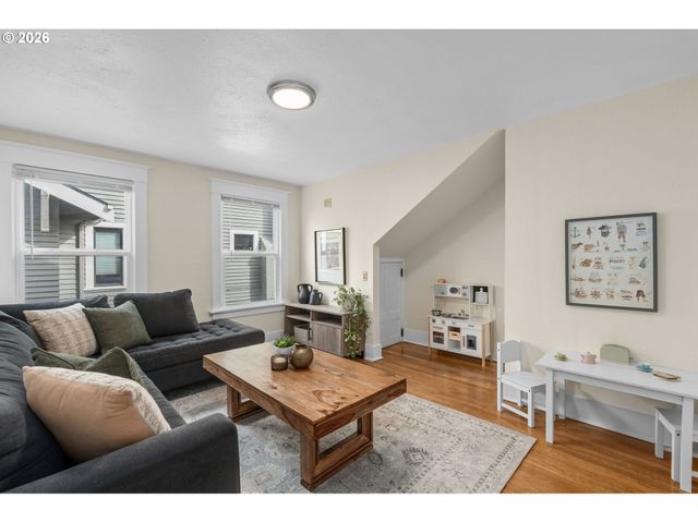 2845 Ne 55TH Ave, Portland, OR 97213