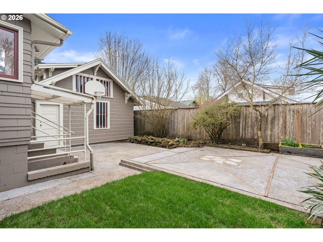 2845 Ne 55TH Ave, Portland, OR 97213