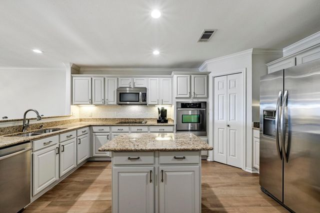 2509 Diagonal 11, Horseshoe Bay, TX 78657