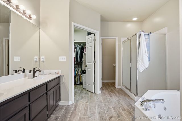 1761 Holly Avenue, Sand Springs, OK 74063