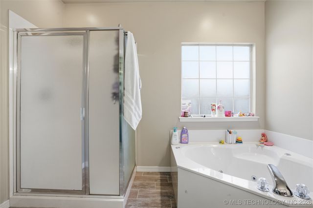 1761 Holly Avenue, Sand Springs, OK 74063