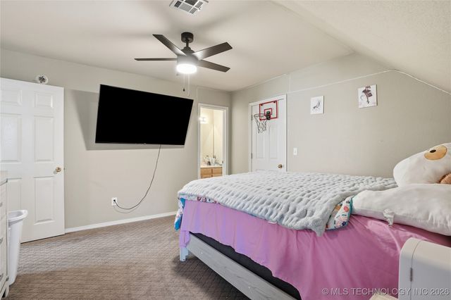 1761 Holly Avenue, Sand Springs, OK 74063