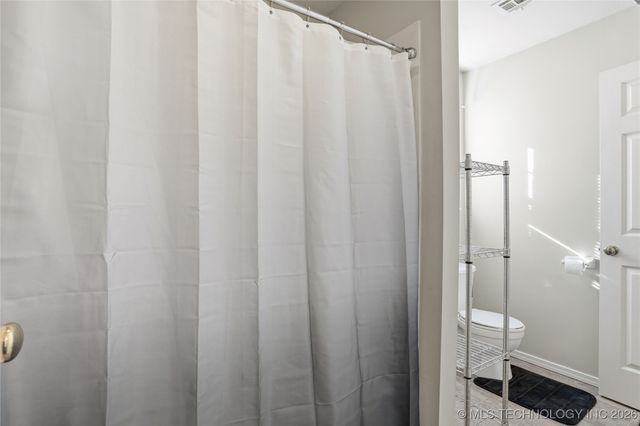 1761 Holly Avenue, Sand Springs, OK 74063