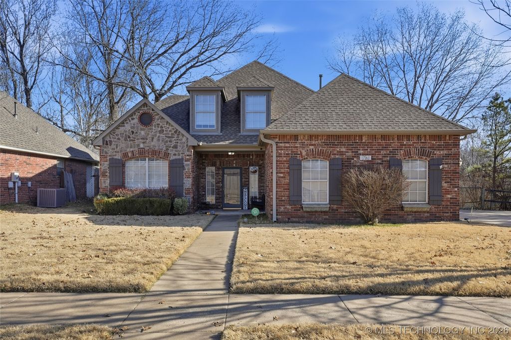 1761 Holly Avenue, Sand Springs, OK 74063