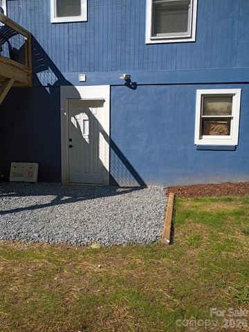 1175 Kilpatrick Road, Hendersonville, NC 28739