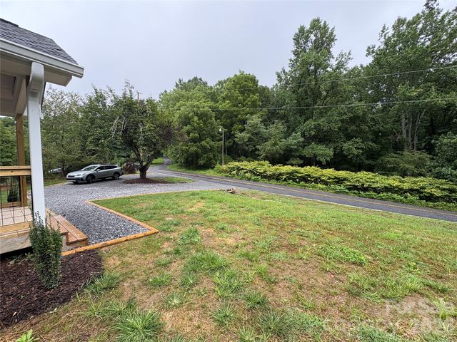 1175 Kilpatrick Road, Hendersonville, NC 28739