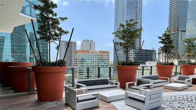 1300 S Miami Ave 4007, Miami, FL 33130