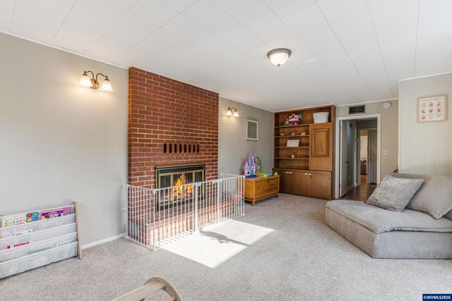 1895 20th St NE, Salem, OR 97301