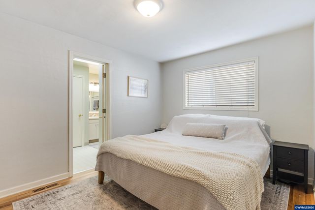 1895 20th St NE, Salem, OR 97301