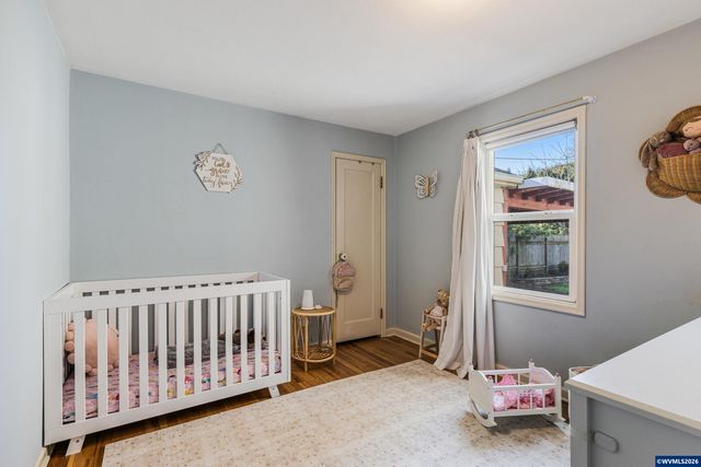 1895 20th St NE, Salem, OR 97301