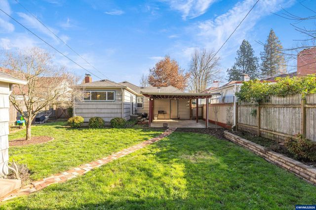 1895 20th St NE, Salem, OR 97301