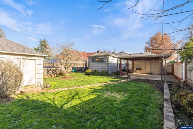 1895 20th St NE, Salem, OR 97301