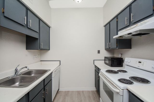9809 Richmond Avenue H10, Houston, TX 77042