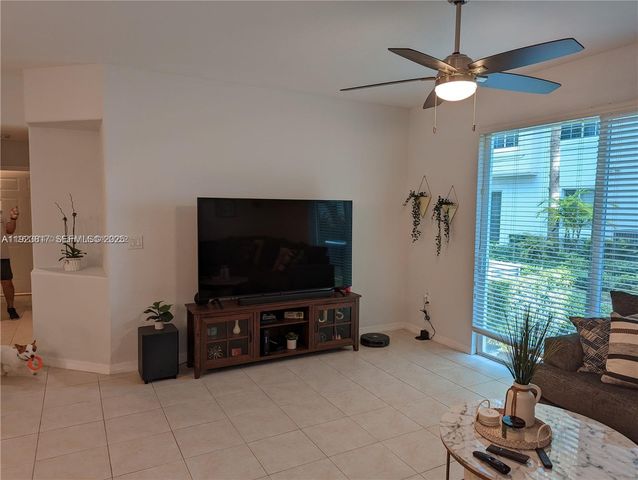 12430 SW 50th St 107, Miramar, FL 33027