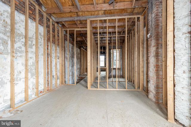 2068 W GLENWOOD AVE, Philadelphia, PA 19132