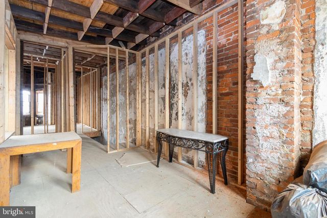 2068 W GLENWOOD AVE, Philadelphia, PA 19132