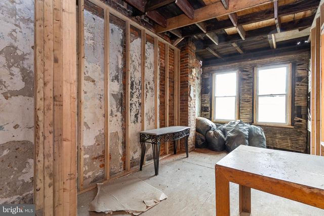 2068 W GLENWOOD AVE, Philadelphia, PA 19132