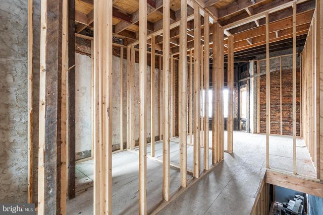 2068 W GLENWOOD AVE, Philadelphia, PA 19132