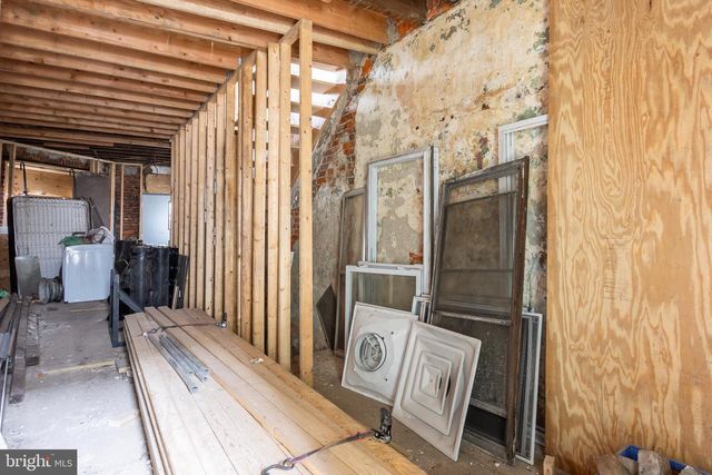 2068 W GLENWOOD AVE, Philadelphia, PA 19132