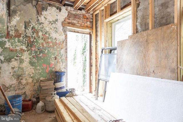 2068 W GLENWOOD AVE, Philadelphia, PA 19132