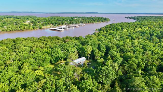 S BK 500 Road, Stigler, OK 74462