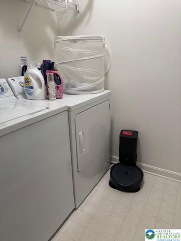 5229 High Vista Drive, South Whitehall Twp, PA 18069