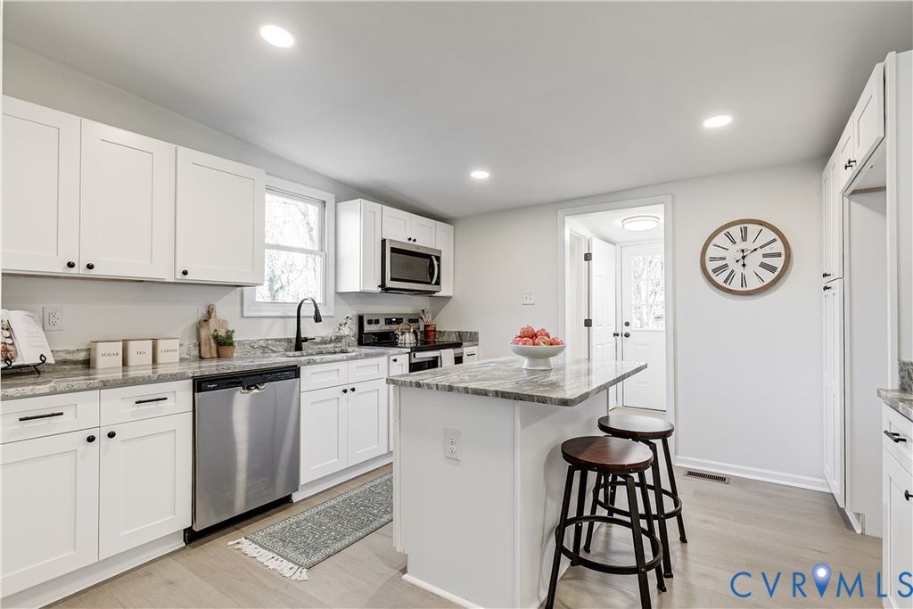 213 N Elm Ave, Highland Springs, VA 23075