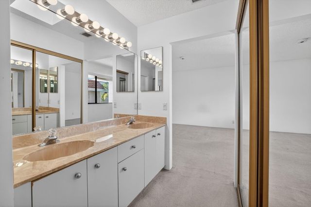 1401 NE 9th Street 55, Fort Lauderdale, FL 33304