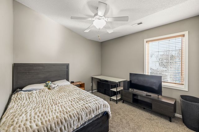 2770 NW 154th Court, Clive, IA 50325