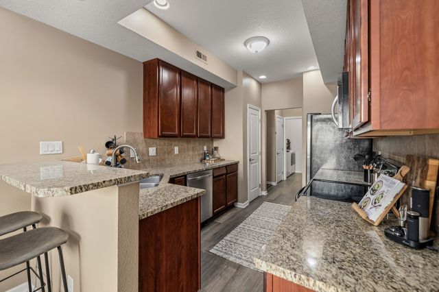 2770 NW 154th Court, Clive, IA 50325