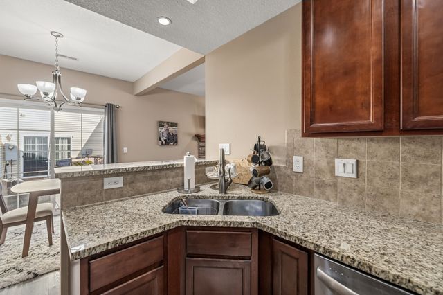 2770 NW 154th Court, Clive, IA 50325