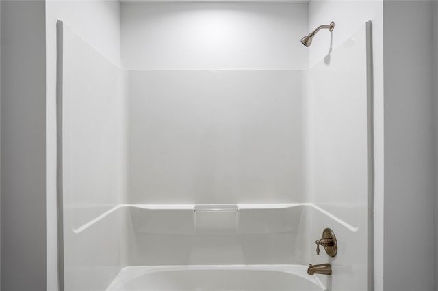 15000 S Richmond Street 3, Houston, TX 77082