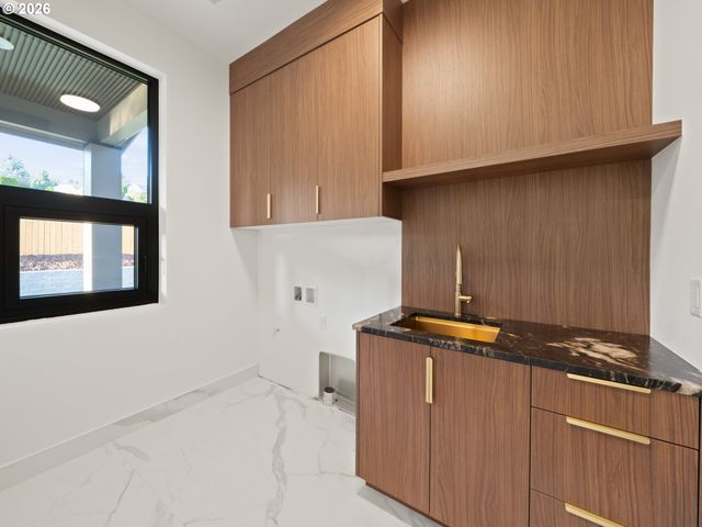 3581 V St, Washougal, WA 98671