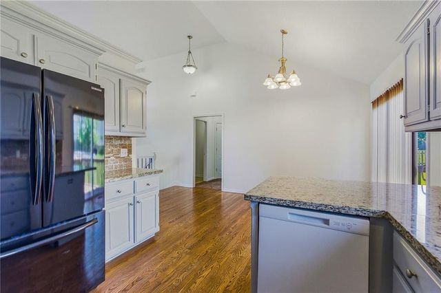 622 Johnston Parkway, Raymore, MO 64083