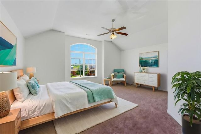 622 Johnston Parkway, Raymore, MO 64083