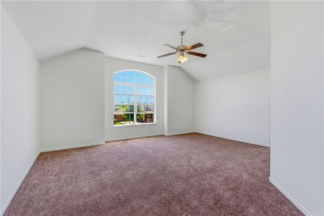 622 Johnston Parkway, Raymore, MO 64083