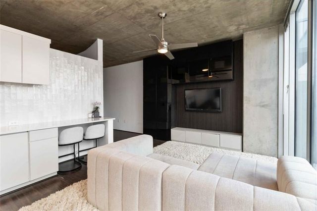3324 Peachtree Road NE 815, Atlanta, GA 30326