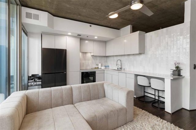 3324 Peachtree Road NE 815, Atlanta, GA 30326