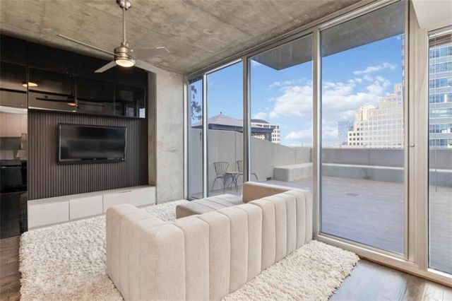 3324 Peachtree Road NE 815, Atlanta, GA 30326