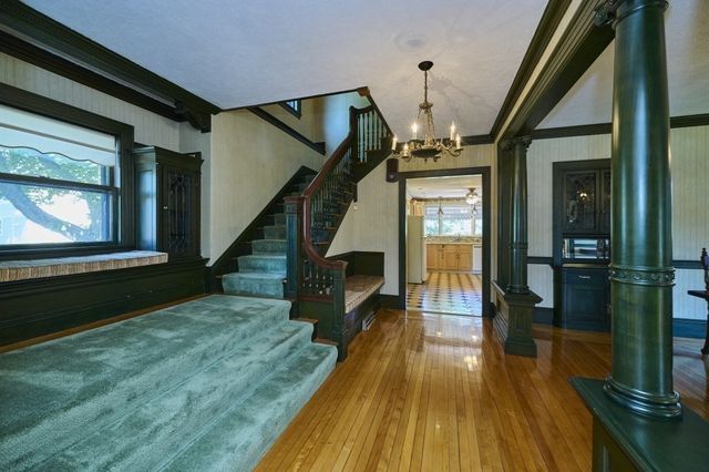 14 Lafayette St, Waltham, MA 02453