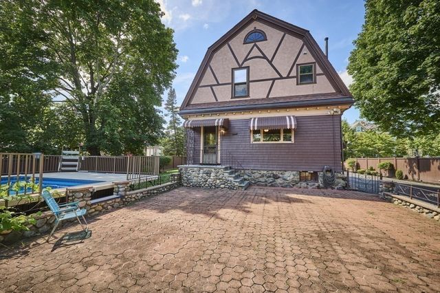 14 Lafayette St, Waltham, MA 02453