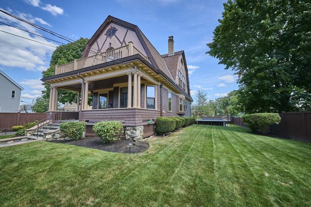 14 Lafayette St, Waltham, MA 02453