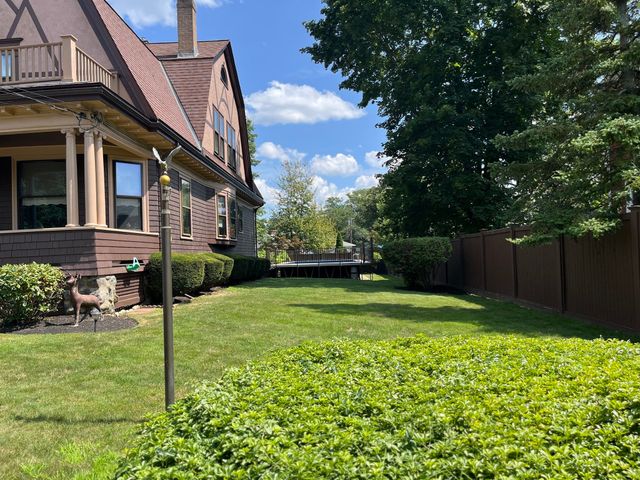 14 Lafayette St, Waltham, MA 02453