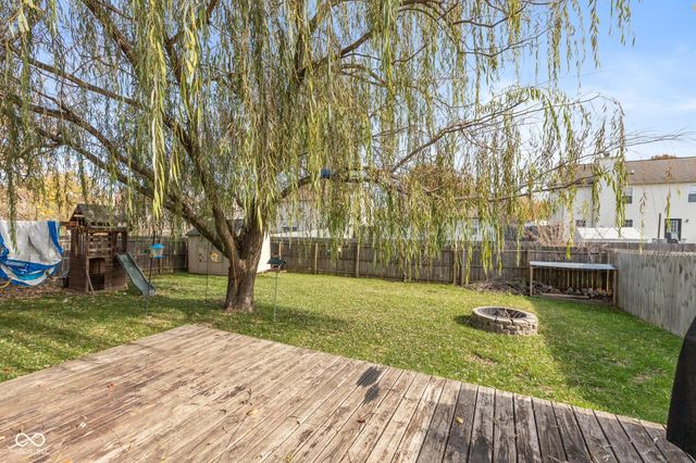 1119 Chateaugay Court, New Whiteland, IN 46184