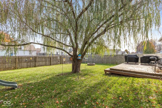 1119 Chateaugay Court, New Whiteland, IN 46184