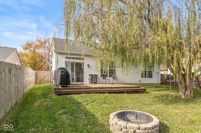 1119 Chateaugay Court, New Whiteland, IN 46184