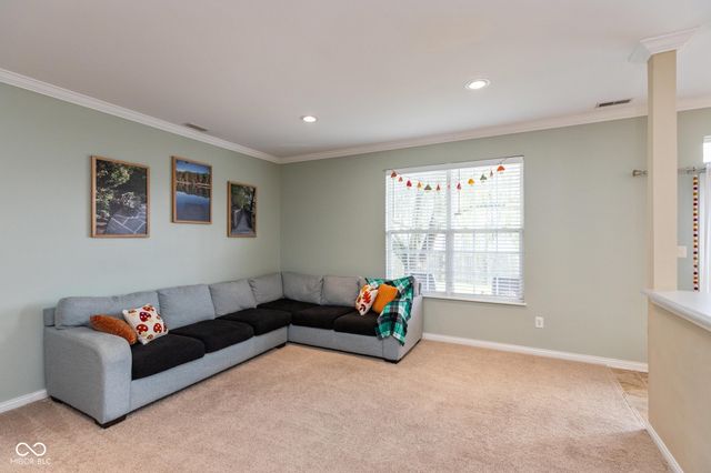 1119 Chateaugay Court, New Whiteland, IN 46184